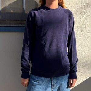 BLUE CREWNECK